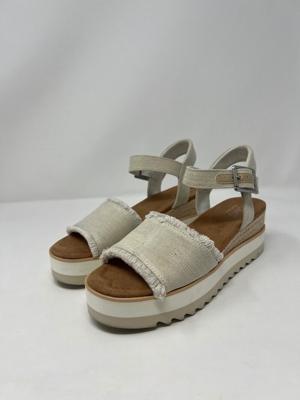 TOMS Women's 7.5 Diana Flatform White Wedge Sandals
